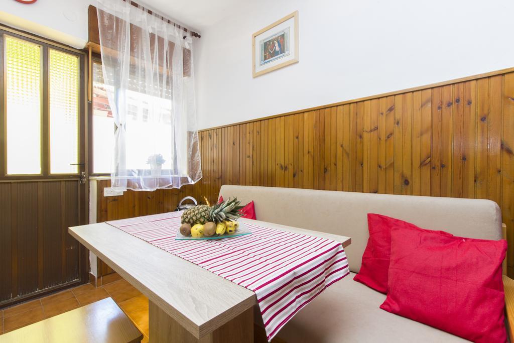 Apartment Neven Рогозниця Номер фото